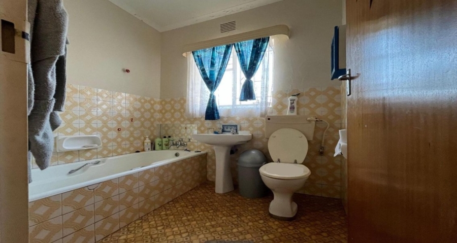 4 Bedroom Property for Sale in Meiringspark North West
